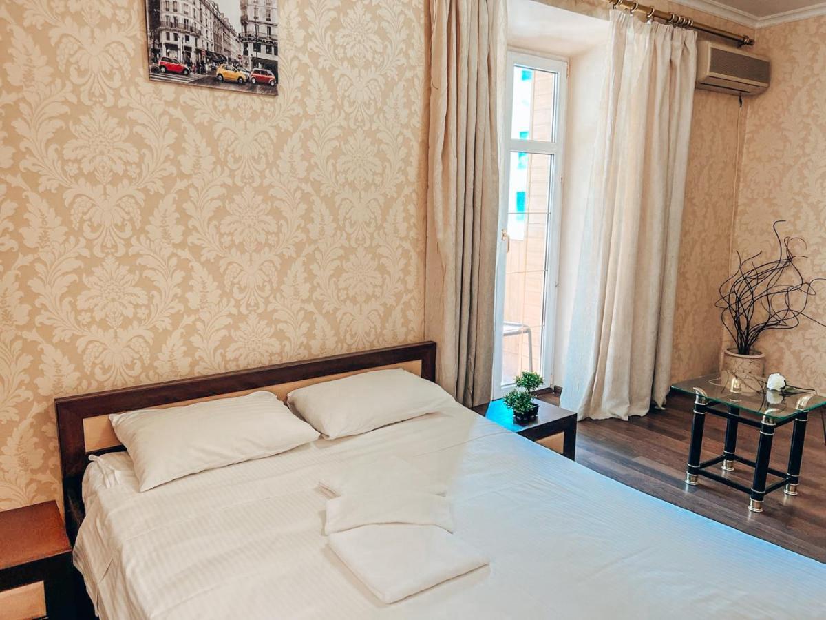 Квартира В Центре Крещатика Kiew Exterior foto
